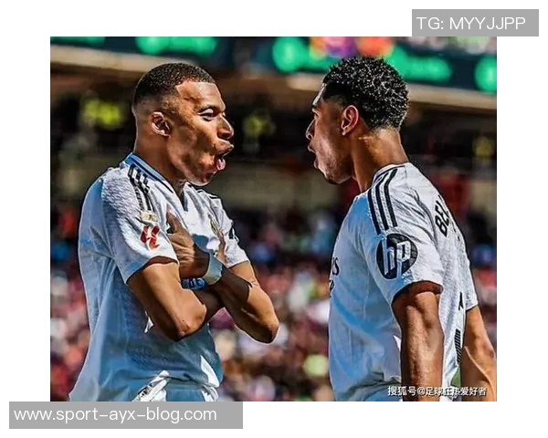 姆巴佩场边怒斥裁判四官要求专注比赛不应分心他人