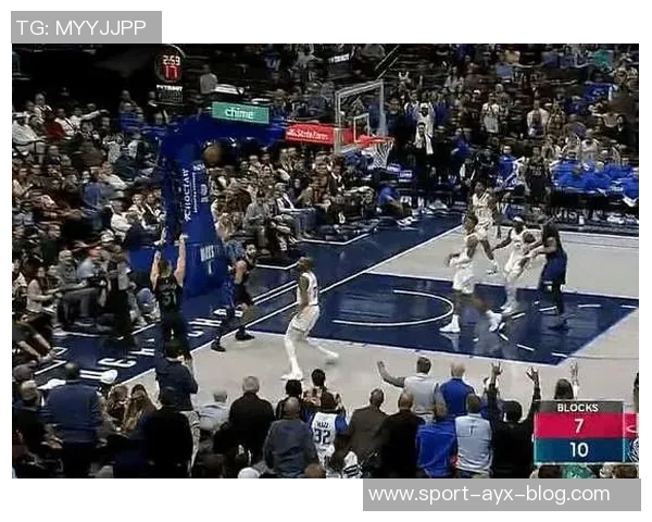 文班强调抢板重要性亚当斯成为球队关注焦点并成功抢下三前板