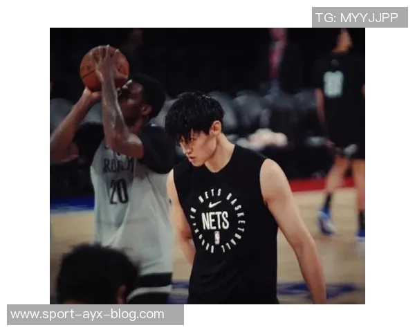 曾凡博回防失位被狄龙三分命中比赛局势瞬息万变